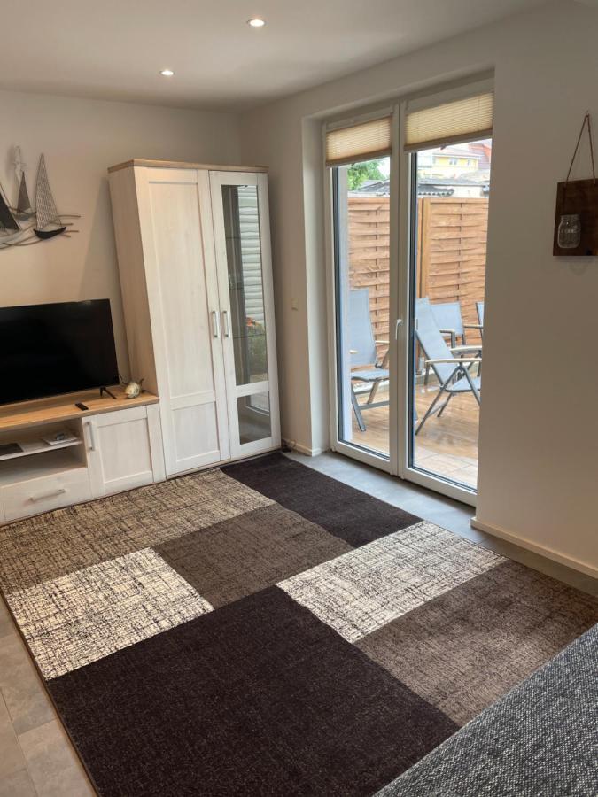 Ferienwohnung Nora Mit Blick Auf Den Ribnitzer See Екстер'єр фото